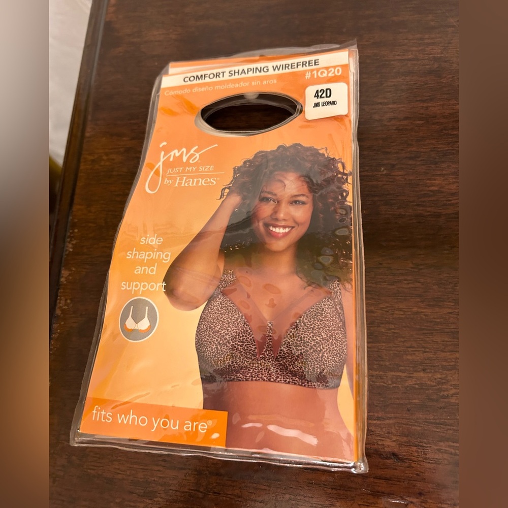 Hanes JMS Just My Size 42D Comfort Shaping Wirefree Bra Leopard Print NWT NIP